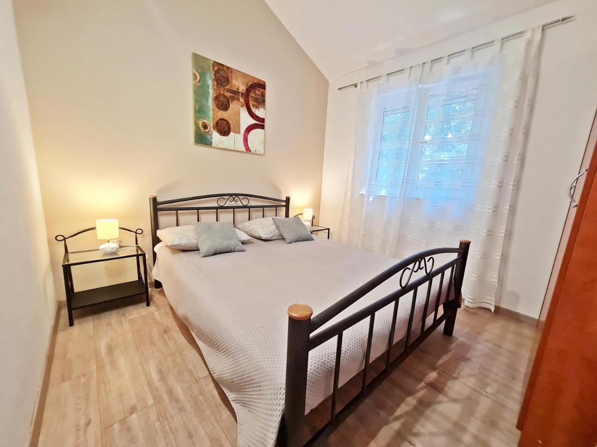 Apartment Ivana Borak Omiš Exteriér fotografie